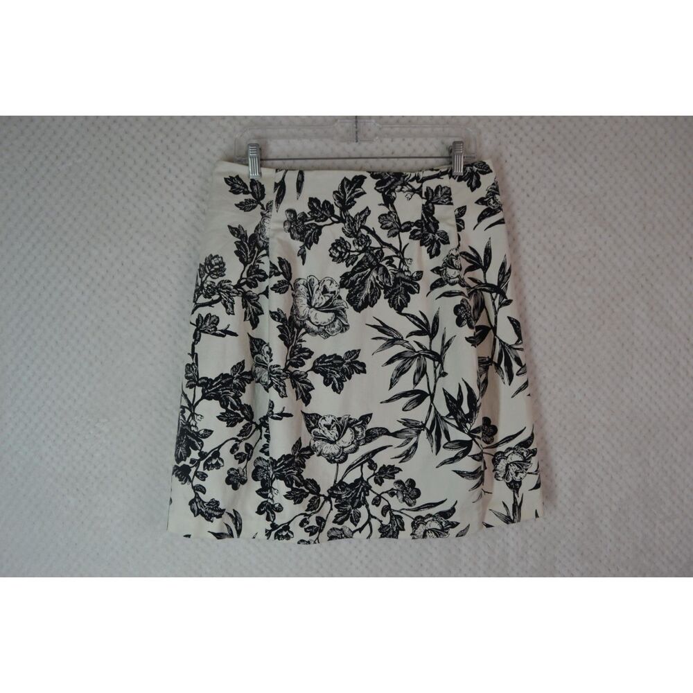 Joe Fresh Women's 10 White Floral Mini Skirt